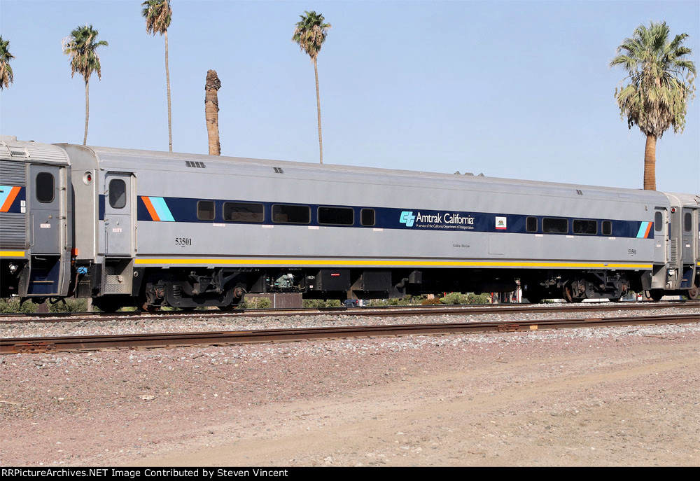 Caltrans leased from Amtrak Horizon dinette CDTX #53501 named "Golden Horizon".